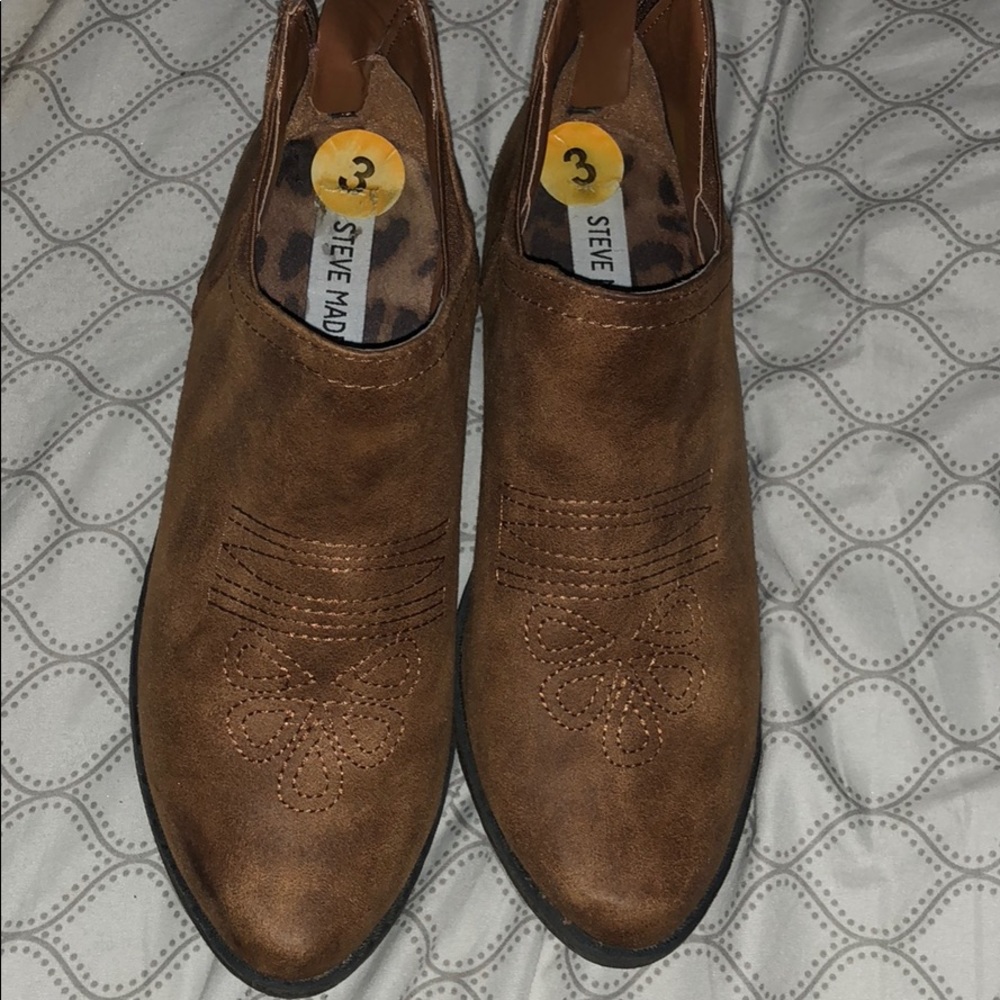 Ankle bootie